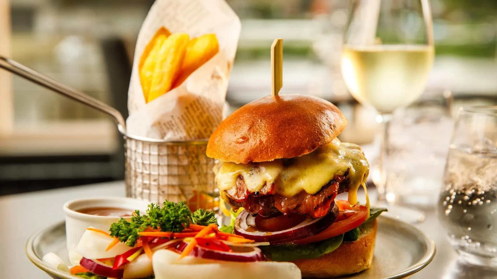 Sunday London Staines-Upon-Thames Heathrow T5 Hotel 3*,